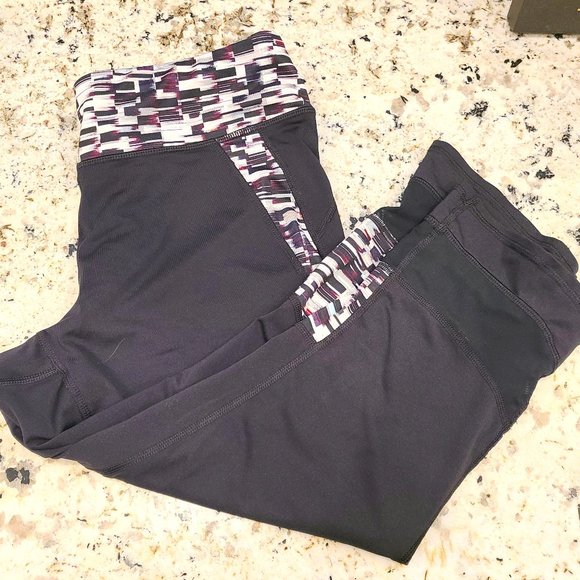 Tek Gear capri length leggings...size Large - Picture 1 of 5